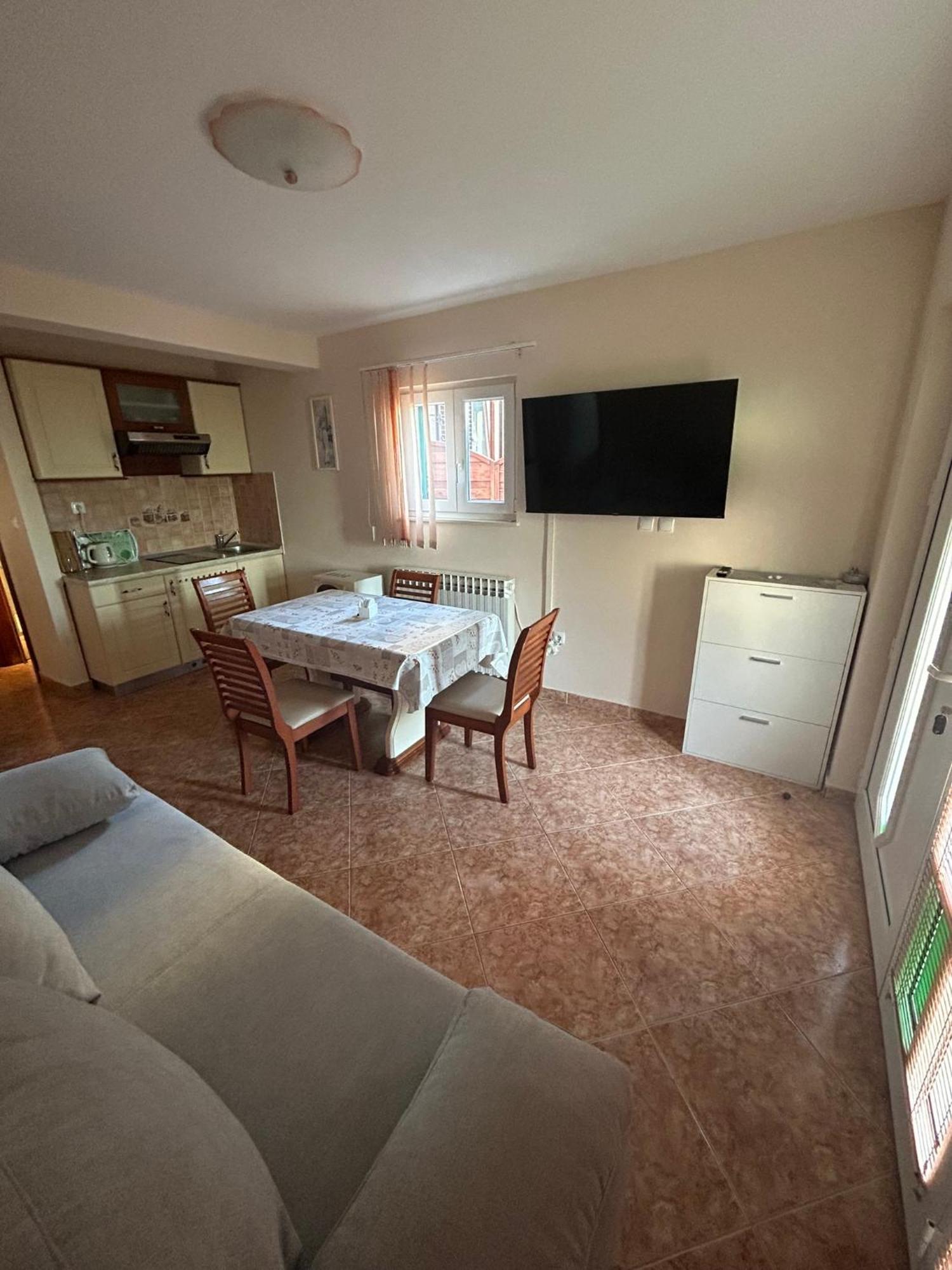 Apartman Strk ซูโกชัน ภายนอก รูปภาพ
